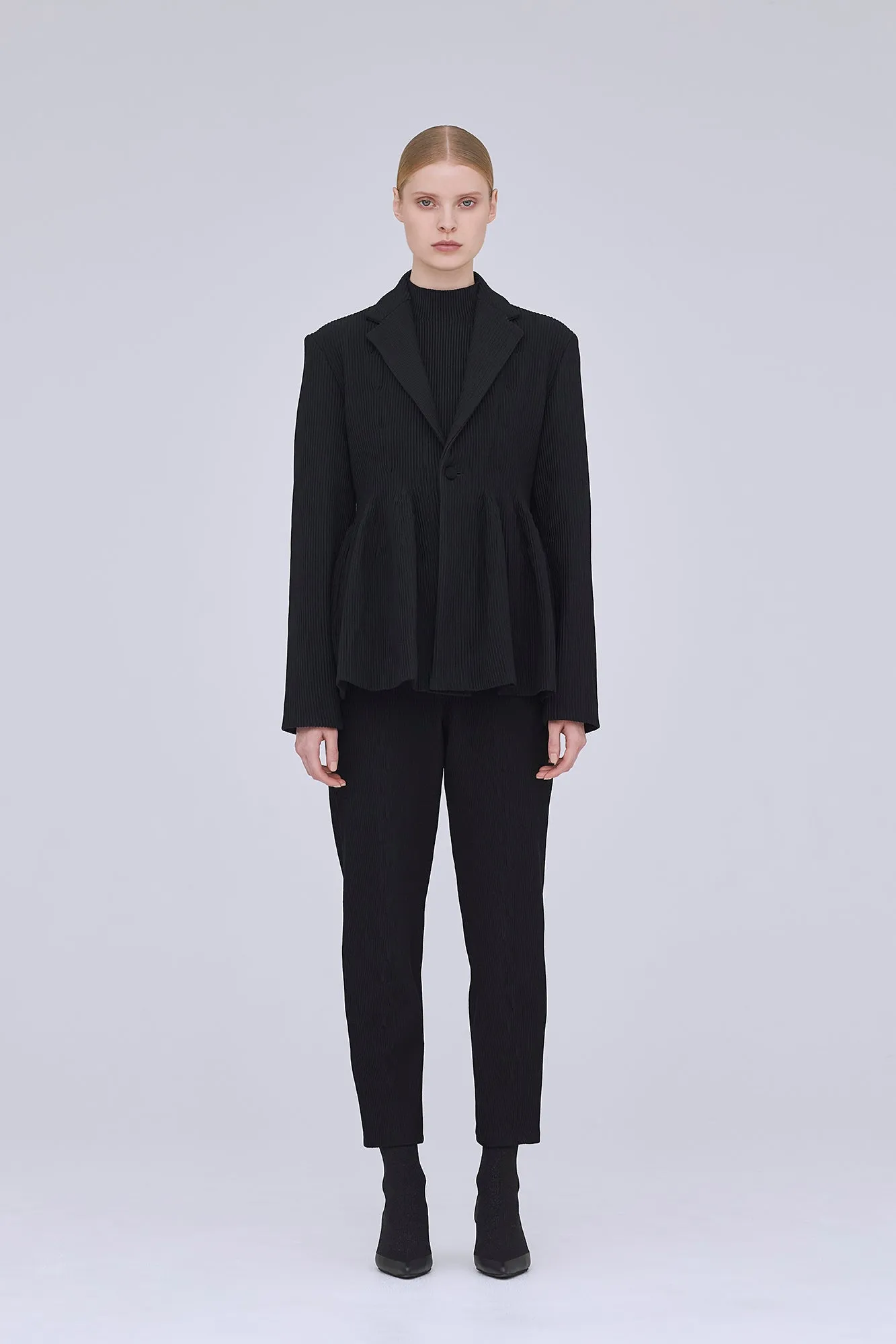 SOFT HYPHA TAPERED PANTS